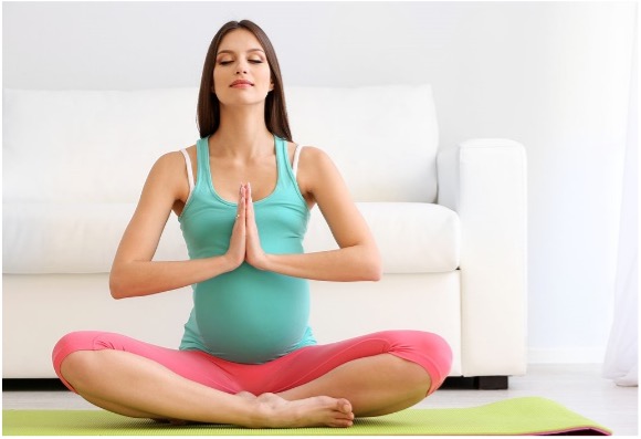 Prenatal Mindfulness-Based Yoga: Happy Mothers and Happy Babies - Chelom  Leavitt